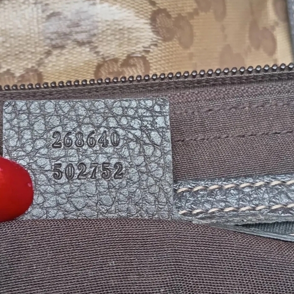 Gucci GG Tote - Picture 7 of 11